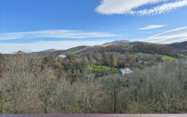 Appartement à vendre    4 pièces • 98,23 m2 Cambo-les-Bains