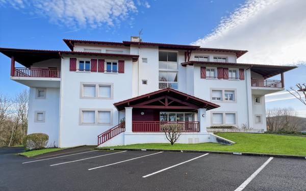 Appartement à vendre    4 pièces • 98,23 m2 Cambo-les-Bains