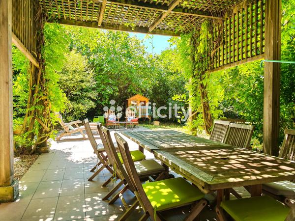 Maison 10 pièces - 290 m² Exclusivité efficity