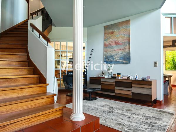 Maison 10 pièces - 290 m² Exclusivité efficity