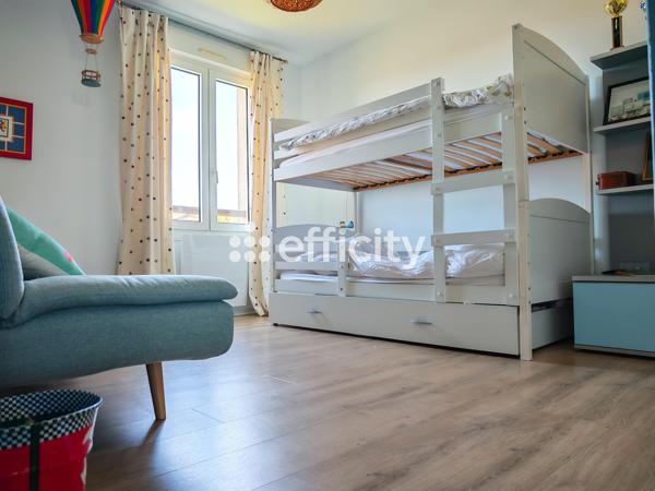 Maison 10 pièces - 290 m² Exclusivité efficity