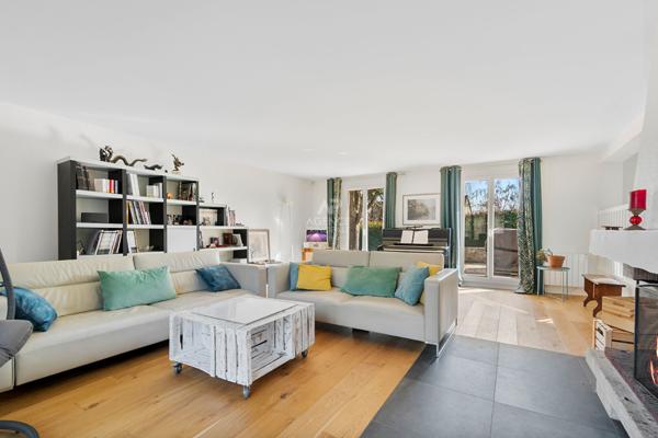 Maison Chambourcy 8 pièce(s) 204m2 960 000 € **  - Référence  18245