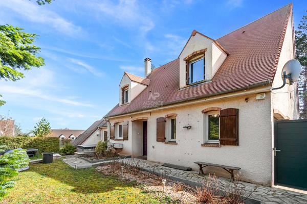 Maison Chambourcy 8 pièce(s) 204m2 960 000 € **  - Référence  18245