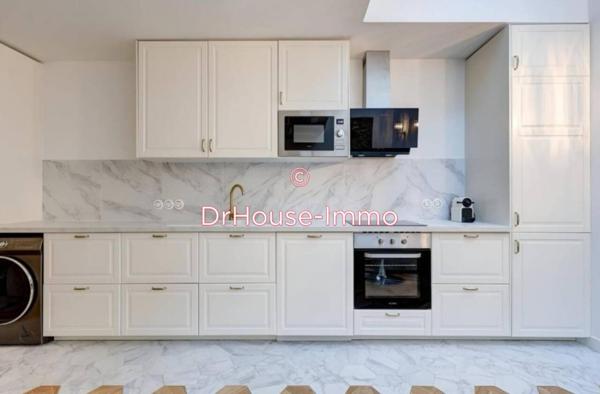 Appartement à louer 3 pièces de 75 m²