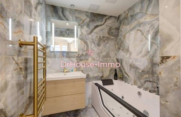 Appartement à louer 3 pièces de 75 m²