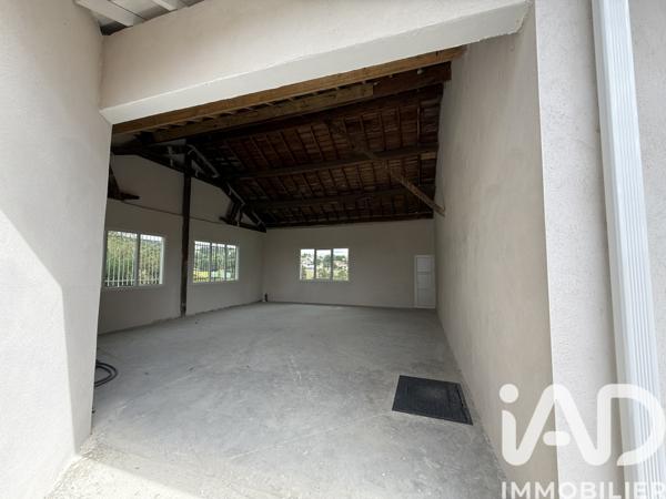 Immeuble à vendre 120 m² Unieux