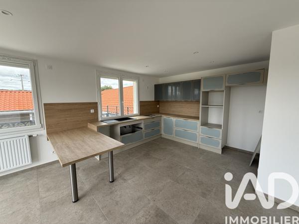 Immeuble à vendre 120 m² Unieux