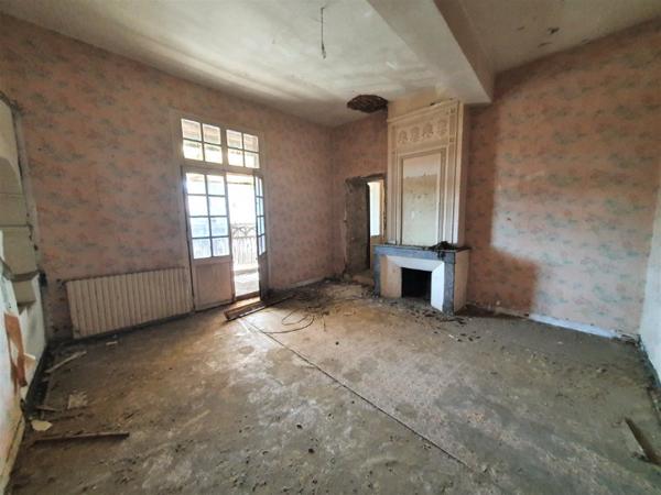 Immeuble de 400m2 + 2 garages