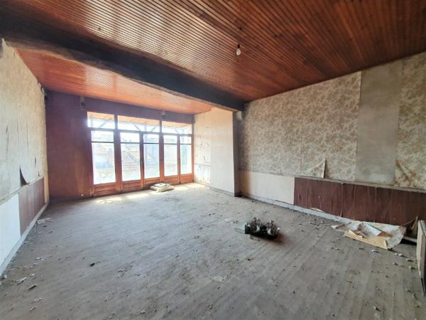 Immeuble de 400m2 + 2 garages