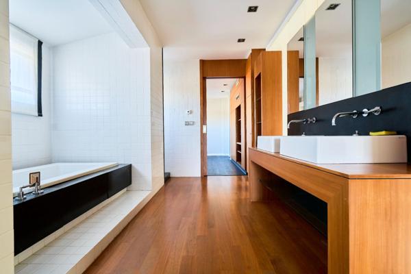 Vente Maison de luxe Lille 7 Pièces 320.76 m²