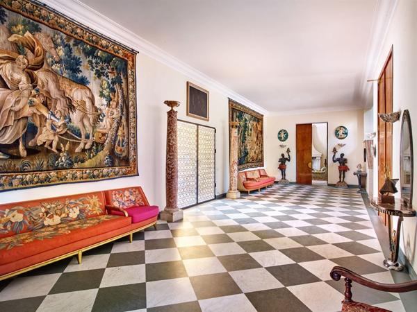 Vente Château Biot 39 Pièces 2851 m²