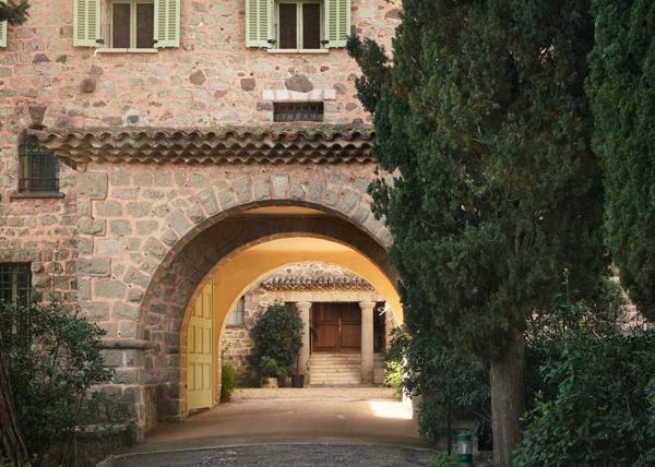 Vente Château Biot 39 Pièces 2851 m²