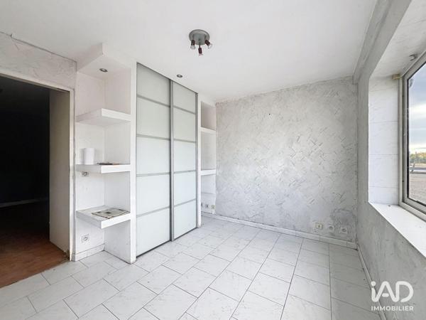 Location local d’activité 410 m² Saint-Hilaire-de-Brethmas