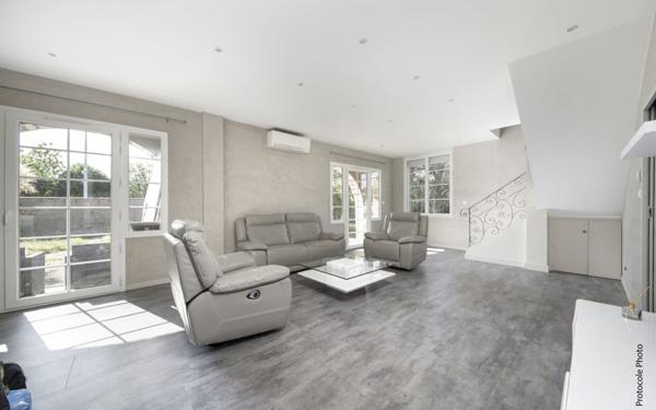 Maison à vendre    7 pièces • 217 m2 Saint-Alban