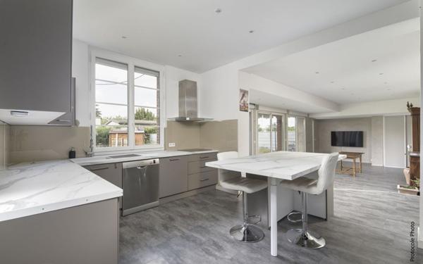 Maison à vendre    7 pièces • 217 m2 Saint-Alban