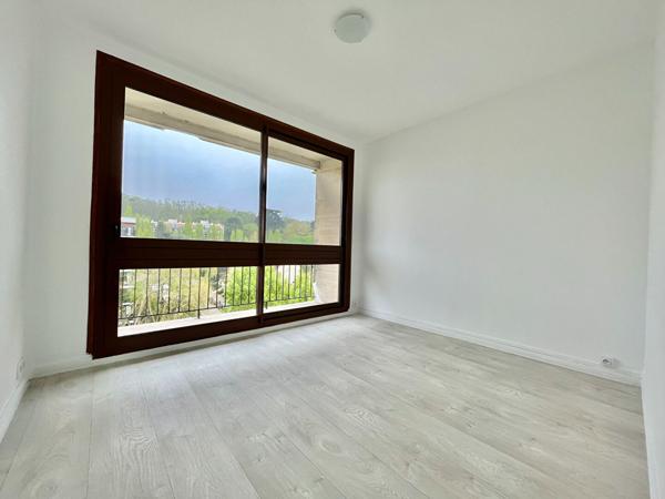 Parc Saint Cyr -  Dernier étage - 4/5 pièces de 85 m²