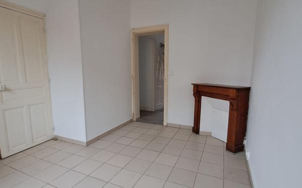 Maison à louer    4 pièces •  Ribemont