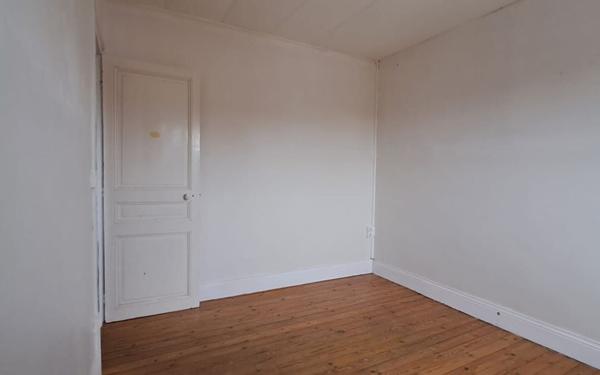 Maison à louer    4 pièces •  Ribemont