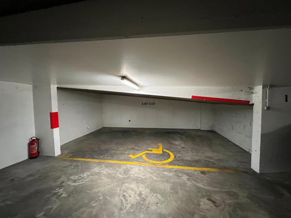 Grand emplacement de Stationnement centre-ville de montpellier