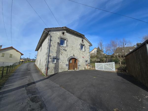 Grange rénovée et aménagée en maison d'habitation  4 chambres proche du golf de Vézac