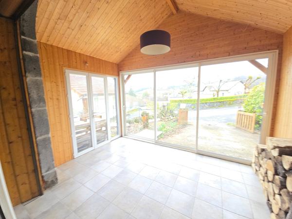 Grange rénovée et aménagée en maison d'habitation  4 chambres proche du golf de Vézac