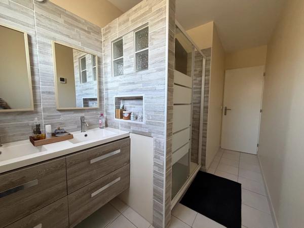 Vente                                                      Maison
                        
                     5 pièces                      135 m2                     à Villers-Cotterêts
