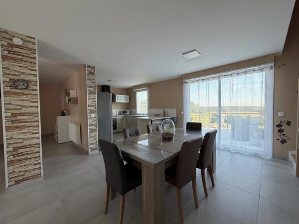 Vente                                                      Maison
                        
                     5 pièces                      135 m2                     à Villers-Cotterêts