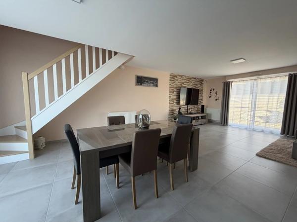 Vente                                                      Maison
                        
                     5 pièces                      135 m2                     à Villers-Cotterêts
