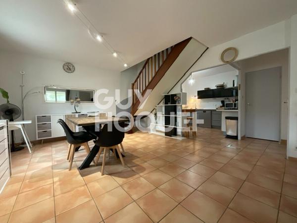 Maison Type 5 à l'Isle-sur-la-Sorgue avec jardin et garage