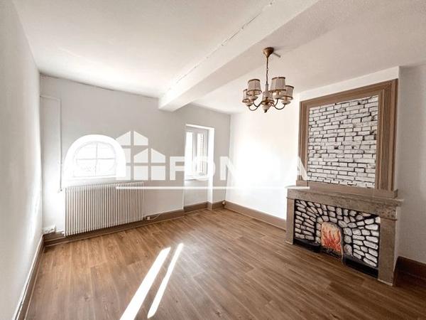 Location Appartement 3 pièces 70.37 m² - 3 RUE DES CORDIERS La Cote Saint Andre 38260