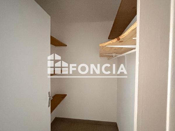 Location Appartement 3 pièces 70.37 m² - 3 RUE DES CORDIERS La Cote Saint Andre 38260