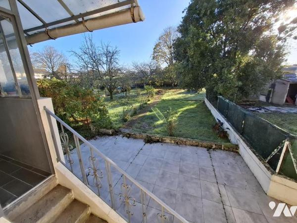 SAINTES rive droite - quartier GARE - 57 m² hab avec 2 chambres sur une parcelle de 845m²