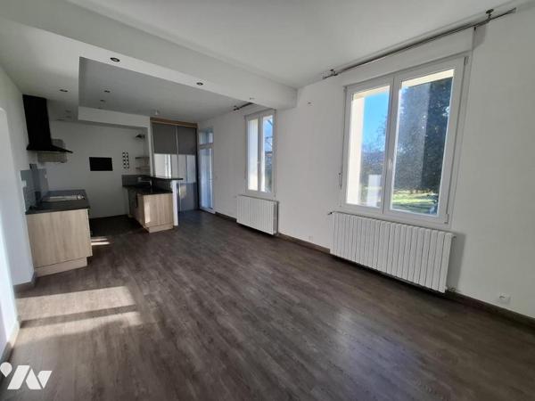 SAINTES rive droite - quartier GARE - 57 m² hab avec 2 chambres sur une parcelle de 845m²