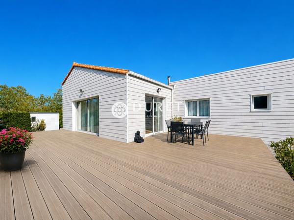 Maison contemporaine de plain-pied – 143 m² – 4 chambres
