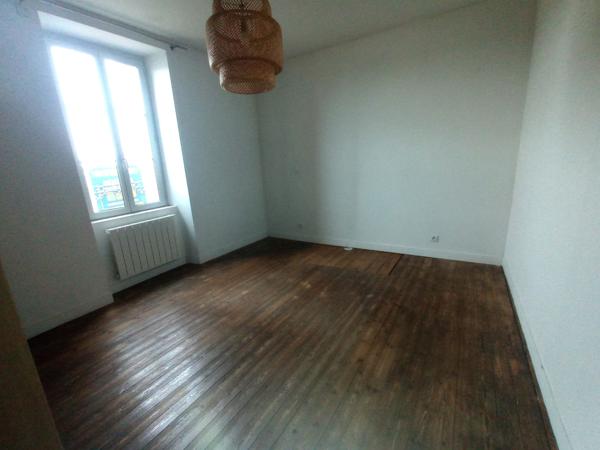 Maison 5 pièce(s) 4 chambre(s) 102 m²