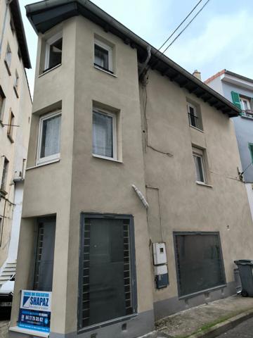 Rive de Gier petit immeuble entièrement rénové de 2 lots