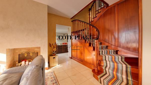 Saint-Palais-sur-Mer (17420) ST PALAIS / MER - APERÇU OCEAN - PLATIN AU PRIX DE VENTE DE 2 950 000 € HAI