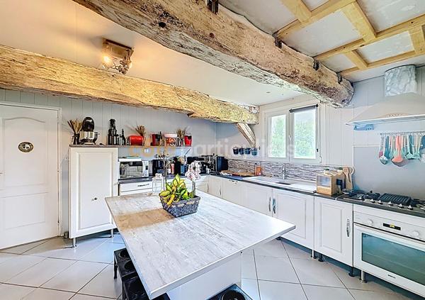 Vente
                Maison101 m² - 6 Pièces -
                    BOURG ACHARD (27310)