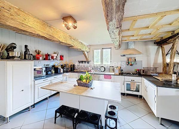Vente
                Maison101 m² - 6 Pièces -
                    BOURG ACHARD (27310)