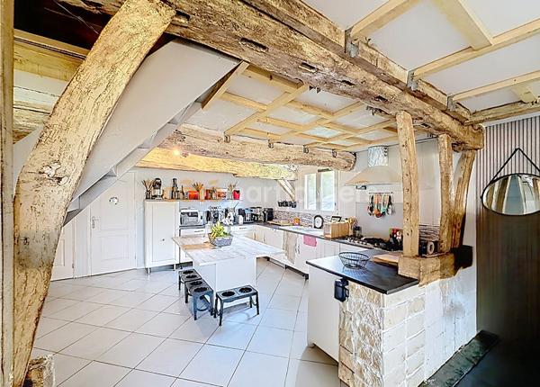 Vente
                Maison101 m² - 6 Pièces -
                    BOURG ACHARD (27310)