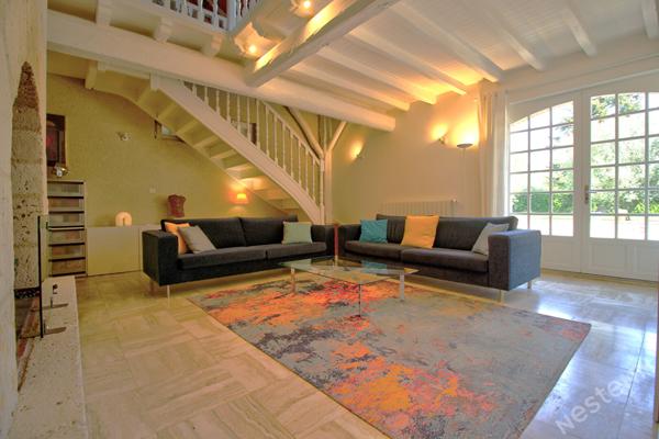 CASTELCULIER - Maison de campagne en pierre de 290 m² avec jardin, piscine, dépendances et un étang sur un terrain d'environ 9200 m²