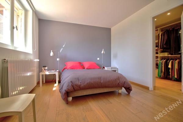 CASTELCULIER - Maison de campagne en pierre de 290 m² avec jardin, piscine, dépendances et un étang sur un terrain d'environ 9200 m²