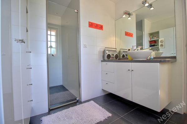 CASTELCULIER - Maison de campagne en pierre de 290 m² avec jardin, piscine, dépendances et un étang sur un terrain d'environ 9200 m²