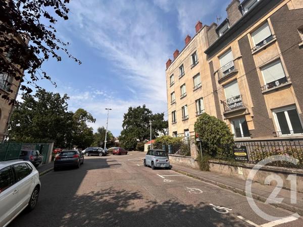 Appartement à vendre  3 pièces - 54 m 2   ST MAX  - 54