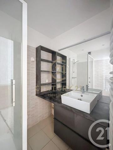 Appartement F3 à vendre  3 pièces - 57 m2 LYON - 69008