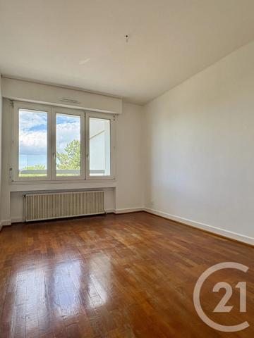 Appartement F3/F4 à vendre  4 pièces - 95,56 m 2   STRASBOURG  - 67