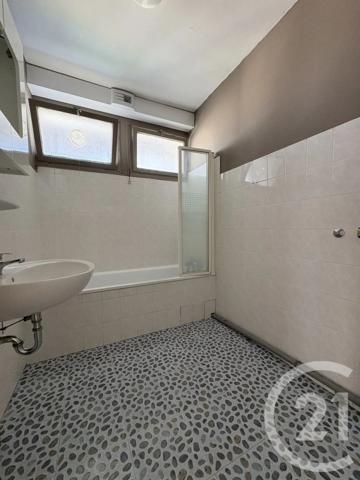 Appartement F3/F4 à vendre  4 pièces - 95,56 m 2   STRASBOURG  - 67
