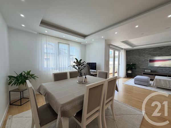Appartement F3/F4 à vendre  4 pièces - 95,56 m 2   STRASBOURG  - 67