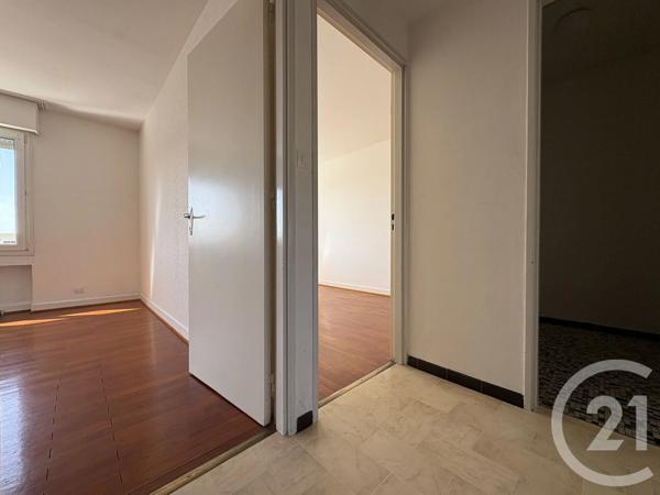 Appartement F3/F4 à vendre  4 pièces - 95,56 m 2   STRASBOURG  - 67