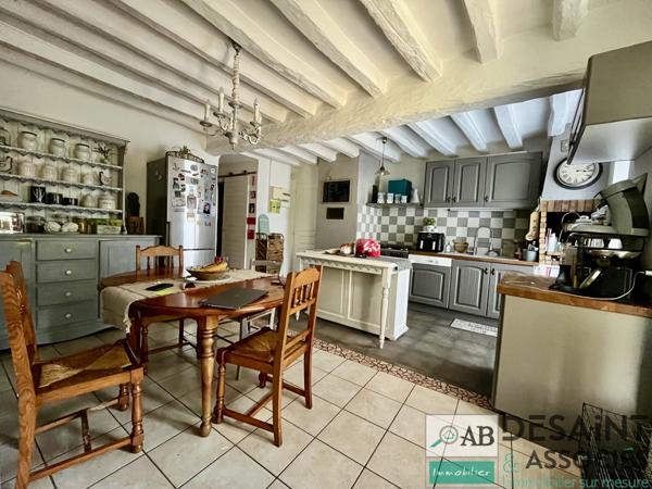 COULOMMIERS, MAISON AVEC 3 CHAMBRES, BUREAU. JARDIN ET TERRASSE Coulommiers (77120)